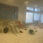 Kindergeburtstag mit Meeresbrise: Babybeach Salzraum Königsbrunn